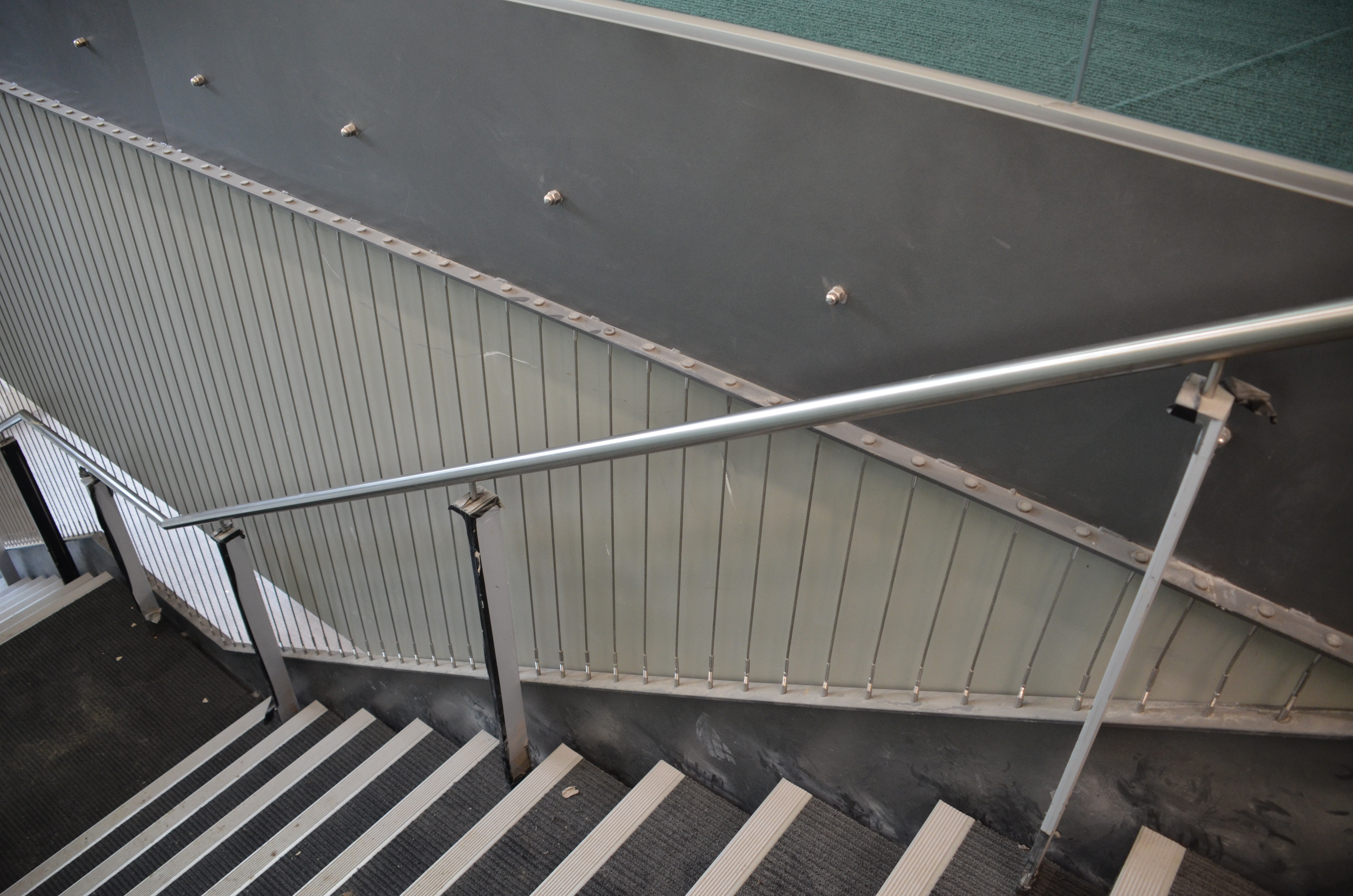 https://archive.abp.unimelb.edu.au/objects/images/Construction/Images/Stairs, walkways and balustrades/Stairs to library basement/DSC_9537.JPG