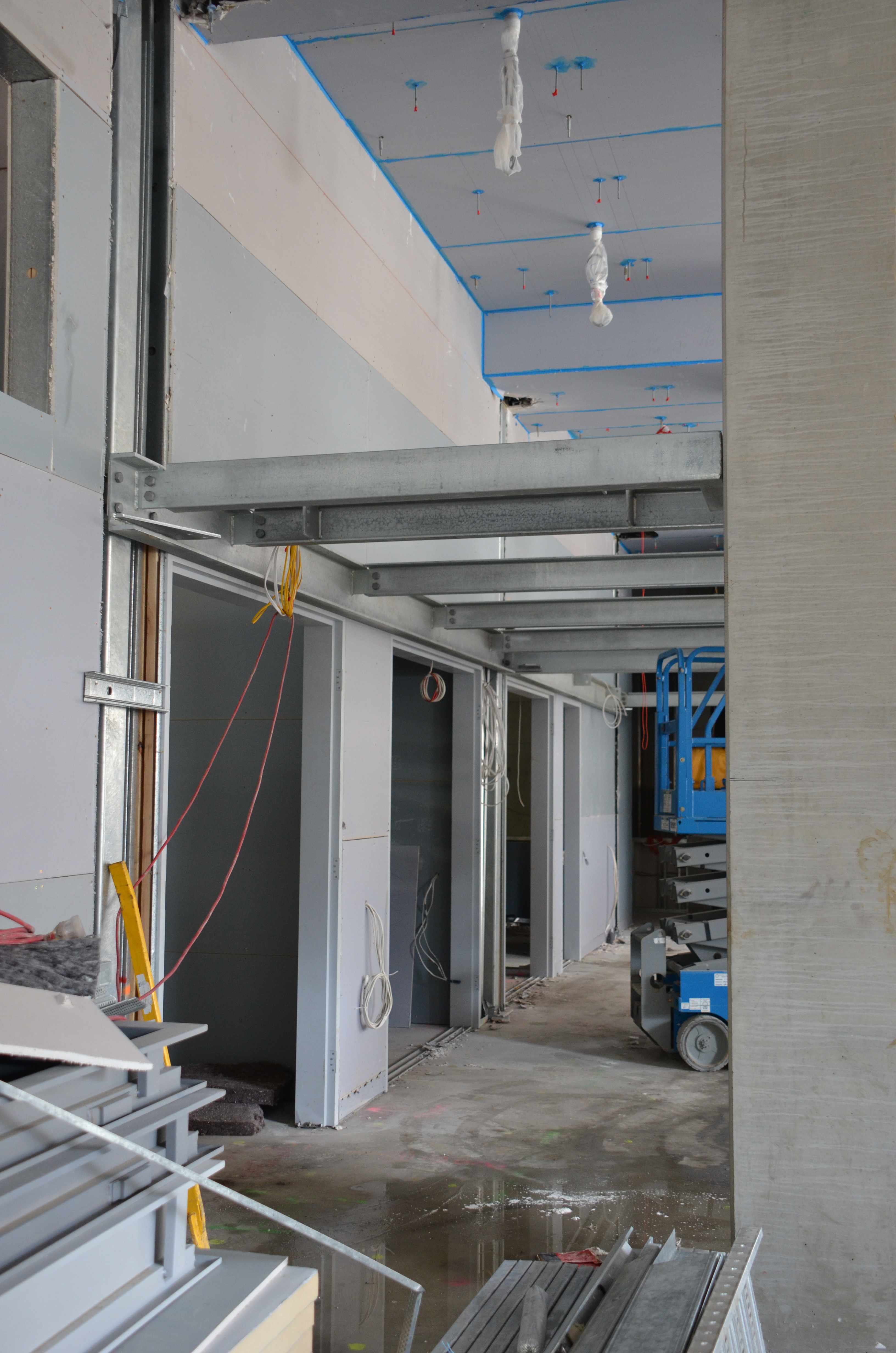 https://archive.abp.unimelb.edu.au/objects/images/Construction/Images/Structural steel/Timber workshop/DSC_5518.JPG https://archive.abp.unimelb.edu.au/objects/images/Construction/Images/Structural steel/Timber workshop/DSC_5518.JPG