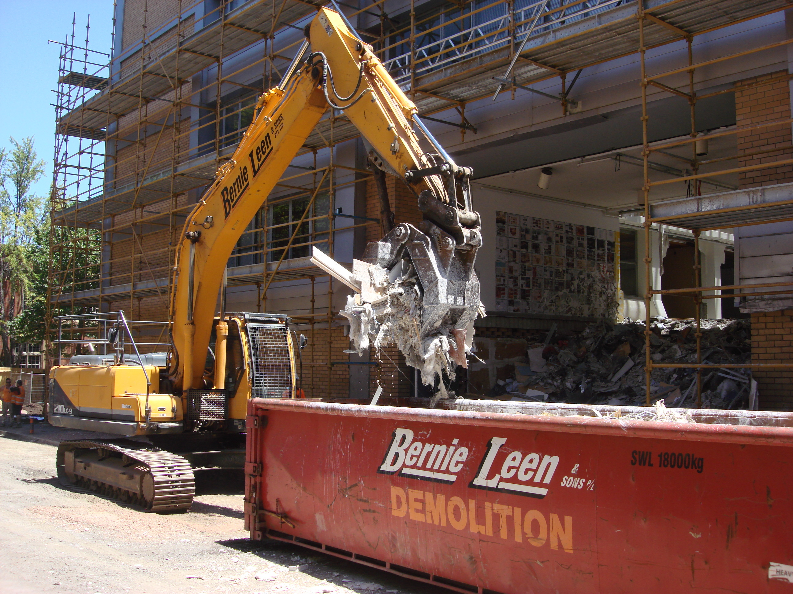 https://archive.abp.unimelb.edu.au/objects/images/Pre-construction/Demolition/ABP/DSC07906.JPG https://archive.abp.unimelb.edu.au/objects/images/Pre-construction/Demolition/ABP/DSC07906.JPG