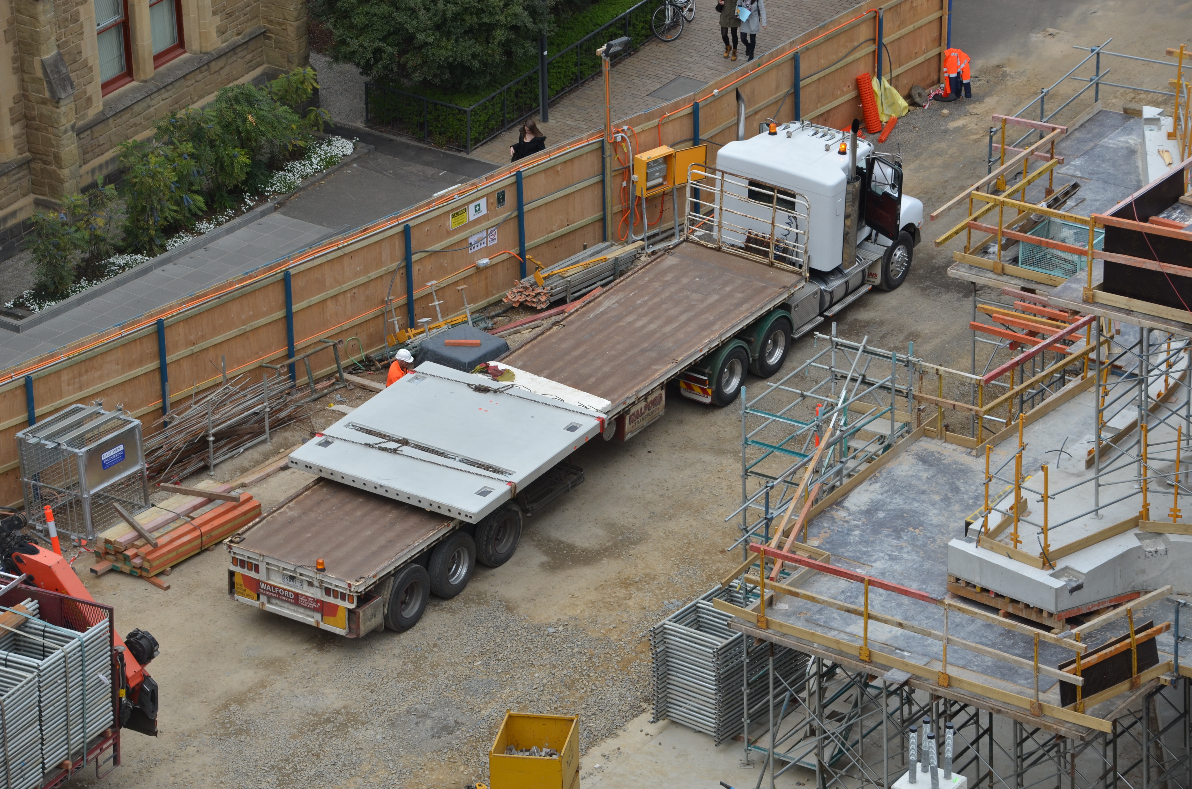 https://archive.abp.unimelb.edu.au/objects/images/Construction/Images/Precast structural concrete walls and columns/Levesl 2-5/DSC_2120.JPG https://archive.abp.unimelb.edu.au/objects/images/Construction/Images/Precast structural concrete walls and columns/Levesl 2-5/DSC_2120.JPG