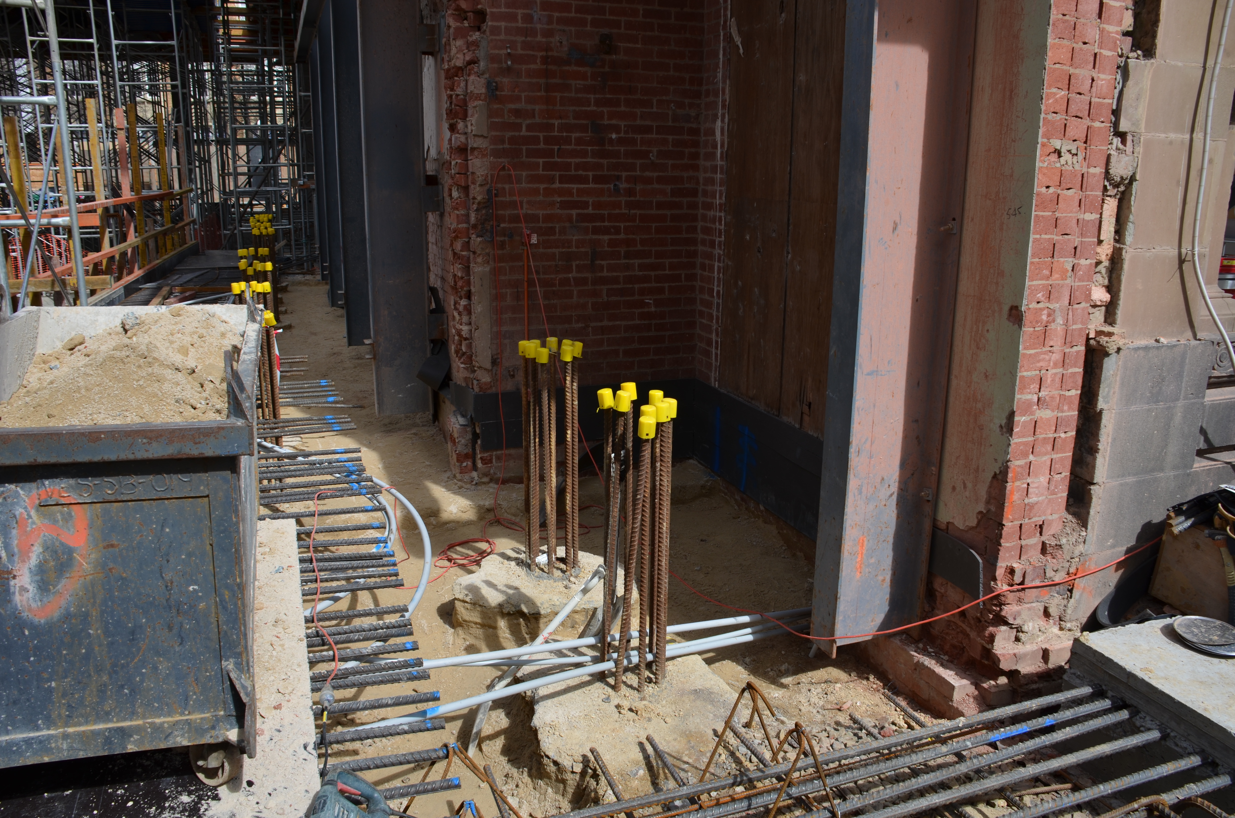 https://archive.abp.unimelb.edu.au/objects/images/Construction/Images/Facades/Joseph Reed/Restoration during BM construction/DSC_2089.JPG https://archive.abp.unimelb.edu.au/objects/images/Construction/Images/Facades/Joseph Reed/Restoration during BM construction/DSC_2089.JPG
