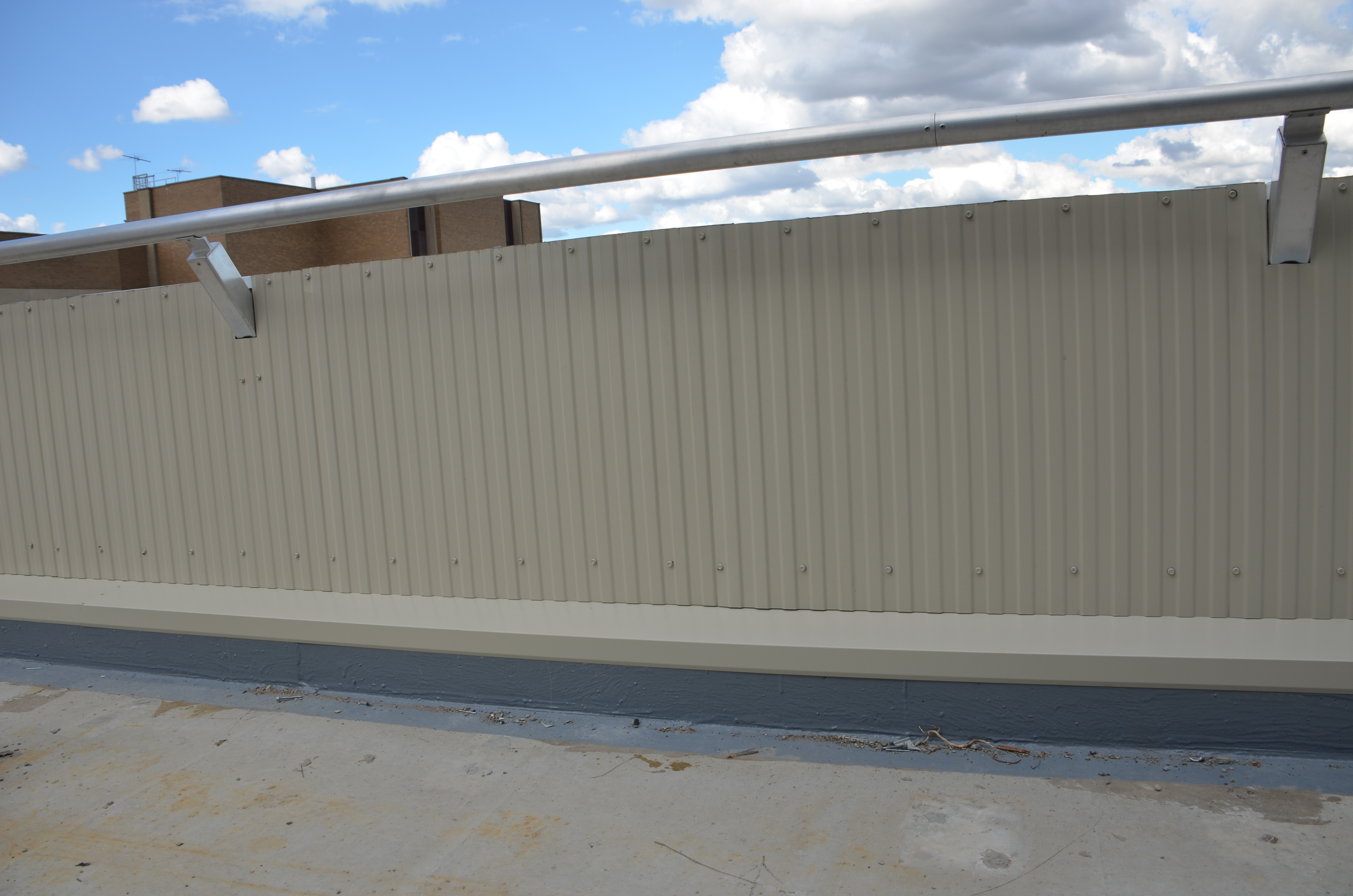 https://archive.abp.unimelb.edu.au/objects/images/Construction/Images/Roof/Parapets and Handrails/DSC_6396.JPG https://archive.abp.unimelb.edu.au/objects/images/Construction/Images/Roof/Parapets and Handrails/DSC_6396.JPG