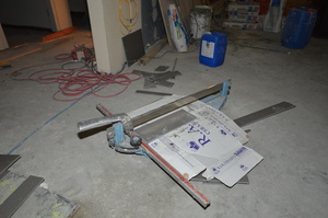 https://archive.abp.unimelb.edu.au/objects/images/Construction/Images/Floors and finishes/Tiling wet areas/DSC_6713.JPG