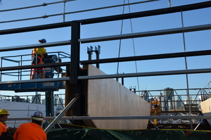 https://archive.abp.unimelb.edu.au/objects/images/Construction/Images/LVL roof beams & coffers/Installation/DSC_5339.JPG