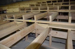 https://archive.abp.unimelb.edu.au/objects/images/Construction/Images/Floors and finishes/Floor framing to lecture theatres/Large theatre tier/DSC_7372.JPG