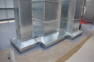 https://archive.abp.unimelb.edu.au/objects/images/Construction/Images/Services/Mechanical/Roof level plant/DSC_7425.JPG