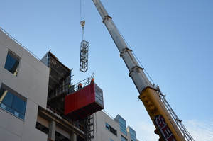 https://archive.abp.unimelb.edu.au/objects/images/Construction/Images/Facades/Precast concrete/Polished south side/DSC_7389.JPG