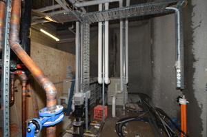 https://archive.abp.unimelb.edu.au/objects/images/Construction/Images/Services/Mechanical/Large plant room basement/DSC_6723.JPG