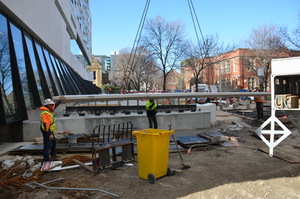 https://archive.abp.unimelb.edu.au/objects/images/Construction/Images/External Works/Precast concrete seating and supports/DSC_9375.JPG