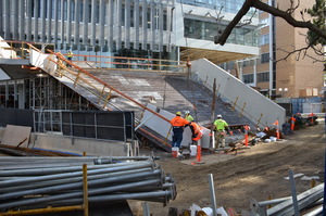 https://archive.abp.unimelb.edu.au/objects/images/Construction/Images/Stairs, walkways and balustrades/External east stairs/DSC_8483.JPG