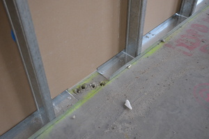 https://archive.abp.unimelb.edu.au/objects/images/Construction/Images/Walls/Metal stud upper floors/DSC_3893.JPG