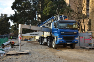 https://archive.abp.unimelb.edu.au/objects/images/Construction/Images/Plant and Equipment/Concrete pumps/DSC_1287.JPG