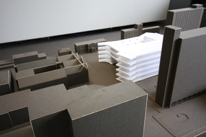 https://archive.abp.unimelb.edu.au/objects/images/Design/Schematic design/Card models/Massing model/IMG_8732.JPG