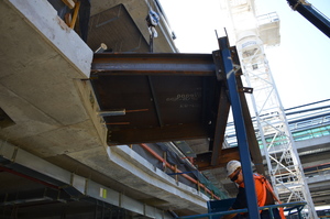 https://archive.abp.unimelb.edu.au/objects/images/Construction/Images/Hanging studio/Steel framing/DSC_4762.JPG