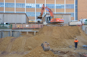 https://archive.abp.unimelb.edu.au/objects/images/Construction/Images/Basement/Bulk excavation/DSC_0547.JPG