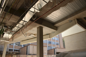 https://archive.abp.unimelb.edu.au/objects/images/Construction/Images/Facades/Precast concrete/Levels 1-5/Precast facade connections/DSC_4718.JPG
