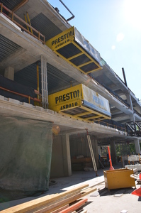 https://archive.abp.unimelb.edu.au/objects/images/Construction/Images/Plant and Equipment/Cantilever loading bays/DSC_3532.JPG