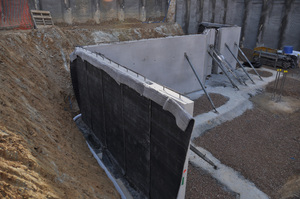 https://archive.abp.unimelb.edu.au/objects/images/Construction/Images/Precast structural concrete walls and columns/Basement/DSC_0305.JPG