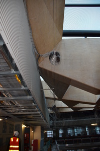 https://archive.abp.unimelb.edu.au/objects/images/Construction/Images/Atrium stainless steel wire mesh & frames/DSC_8378.JPG