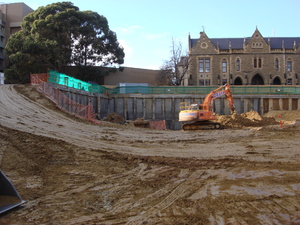 https://archive.abp.unimelb.edu.au/objects/images/Construction/Images/Basement/Bulk excavation/DSC_0179E.JPG