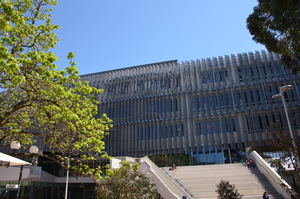 https://archive.abp.unimelb.edu.au/objects/images/Construction/Images/Stairs, walkways and balustrades/External east stairs/DSD_0541.JPG