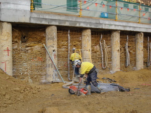 https://archive.abp.unimelb.edu.au/objects/images/Construction/Images/Basement/Shotcrete walls & drainage/DSC_0179J.JPG