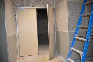 https://archive.abp.unimelb.edu.au/objects/images/Construction/Images/Doors and door frames/Lecture theatres/DSC_8191.JPG