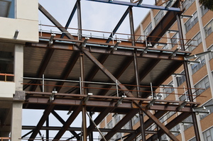 https://archive.abp.unimelb.edu.au/objects/images/Construction/Images/Structural steel/Cantilever/Erection/DSC_5191.JPG