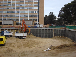https://archive.abp.unimelb.edu.au/objects/images/Construction/Images/Basement/Bulk excavation/DSC_0161C.JPG