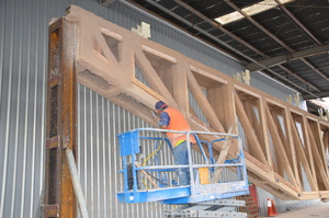 https://archive.abp.unimelb.edu.au/objects/images/Construction/Images/LVL roof beams & coffers/AUS Iron industries/DSC_4648.JPG