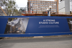 https://archive.abp.unimelb.edu.au/objects/images/Construction/Images/Site facilities/Additional site sheds & fences/Fence signage & images/DSC_2093.JPG