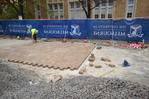 https://archive.abp.unimelb.edu.au/objects/images/Construction/Images/External Works/Brick paving & brick walls/DSC_8220.JPG