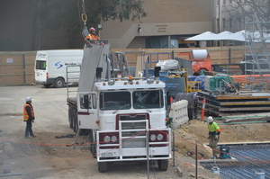 https://archive.abp.unimelb.edu.au/objects/images/Construction/Images/Precast structural concrete walls and columns/Level 1/DSC_1414.JPG