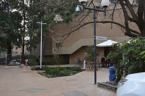 https://archive.abp.unimelb.edu.au/objects/images/Construction/Images/External Works/Planting/DSC_9845.JPG