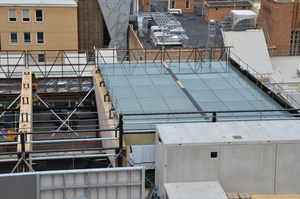 https://archive.abp.unimelb.edu.au/objects/images/Construction/Images/Roof/Glazed atrium roof/Delivery & Installation/DSC_5364.JPG