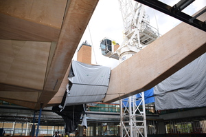 https://archive.abp.unimelb.edu.au/objects/images/Construction/Images/LVL roof beams & coffers/Installation/DSC_5642.JPG