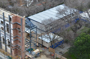 https://archive.abp.unimelb.edu.au/objects/images/Construction/Images/Site facilities/Additional site sheds & fences/DSC_0818.JPG