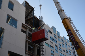 https://archive.abp.unimelb.edu.au/objects/images/Construction/Images/Facades/Precast concrete/Polished south side/DSC_7394.JPG