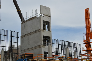 https://archive.abp.unimelb.edu.au/objects/images/Construction/Images/Precast structural concrete walls and columns/Levesl 2-5/DSC_2106.JPG