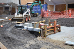 https://archive.abp.unimelb.edu.au/objects/images/Construction/Images/Services/Mechanical/Air intake plenums/DSC_8315.JPG