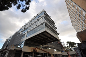 https://archive.abp.unimelb.edu.au/objects/images/Construction/Images/Facades/Precast concrete/To cantilever/DSC_7301.JPG