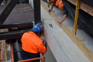 https://archive.abp.unimelb.edu.au/objects/images/Construction/Images/Stairs, walkways and balustrades/Y Stairs structural steel/Installation/DSC_3474.JPG