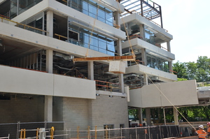 https://archive.abp.unimelb.edu.au/objects/images/Construction/Images/Facades/Precast concrete/Levels 1-5/DSC_4298.JPG
