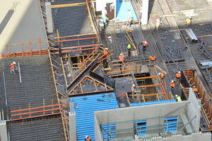 https://archive.abp.unimelb.edu.au/objects/images/Construction/Images/Concrete suspended slabs and beams/Ground level & formwork/DSC_1323.JPG