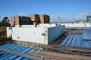 https://archive.abp.unimelb.edu.au/objects/images/Construction/Images/Concrete suspended slabs and beams/Levels 1-5 & formwork/DSC_3160.JPG