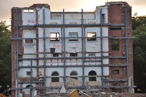 https://archive.abp.unimelb.edu.au/objects/images/Pre-construction/Joseph Reed facade works/DSC08277K.JPG