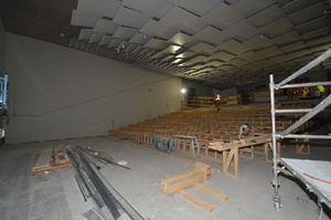 https://archive.abp.unimelb.edu.au/objects/images/Construction/Images/Floors and finishes/Floor framing to lecture theatres/Large theatre tier/DSC_6697.JPG