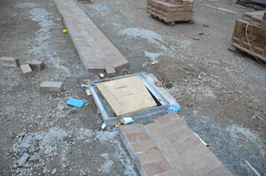 https://archive.abp.unimelb.edu.au/objects/images/Construction/Images/External Works/Brick paving & brick walls/DSC_7764.JPG