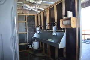 https://archive.abp.unimelb.edu.au/objects/images/Construction/Images/Plant and Equipment/Temporary toilet & washroom/DSC_6282.JPG