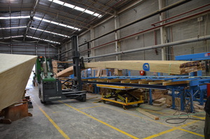 https://archive.abp.unimelb.edu.au/objects/images/Construction/Images/LVL roof beams & coffers/Manufacture by Timberbuilt/DSC_4223.JPG